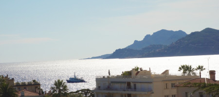 Idéal investisseur, Vue Mer, quartier Stanislas, grand studio plein sud, terrasse, stationnement Idéal investisseur, Vue Mer, quartier Stanislas, grand studio plein sud, terrasse, stationnement