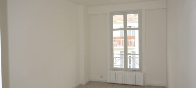 Jules Ferry, studio rénové, calme Jules Ferry, studio rénové, calme