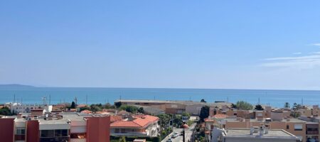 Antibes , 2 pièces avec vue mer panoramique, stationnement Antibes , 2 pièces avec vue mer panoramique, stationnement