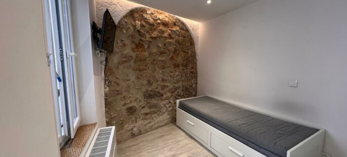 Suquet, Studio meublé